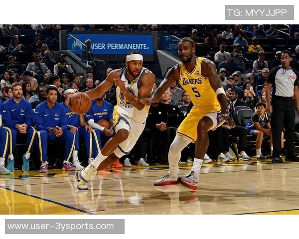 艾顿期待与东詹共同训练表示已做好充分准备静待机会到来